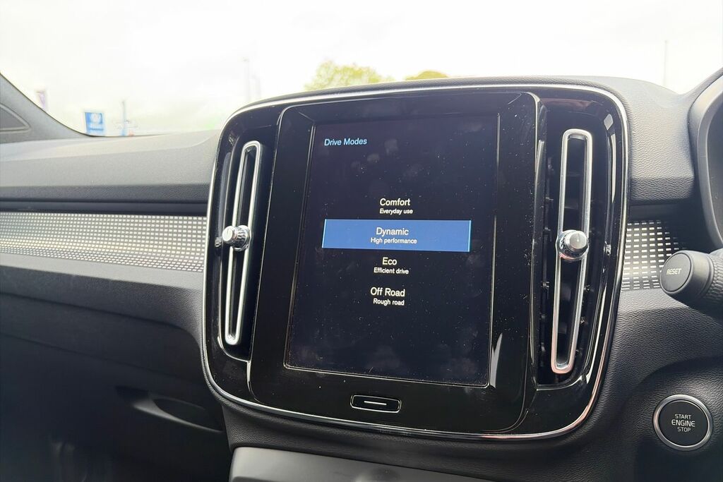 Volvo XC40 Recharge Core, Single Motor, Black #24