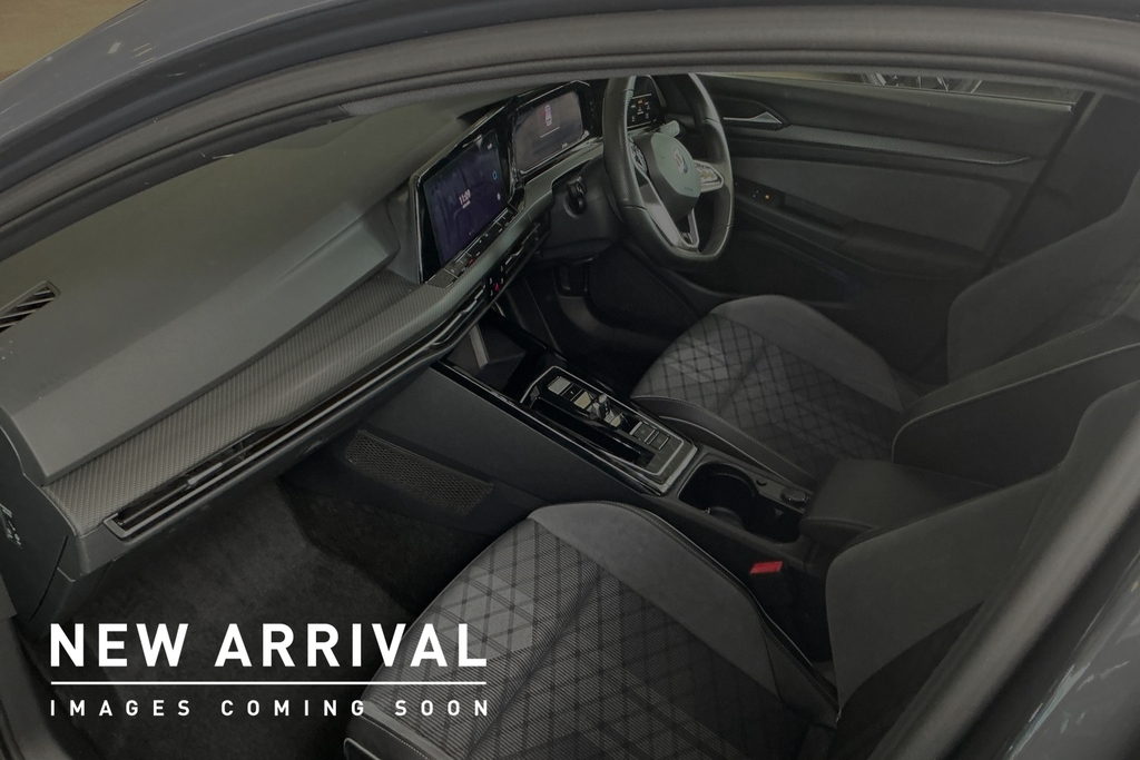 Volkswagen Golf 1.5 Tsi Style Black #1