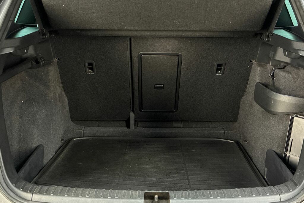 Skoda Karoq Se L Grey #11