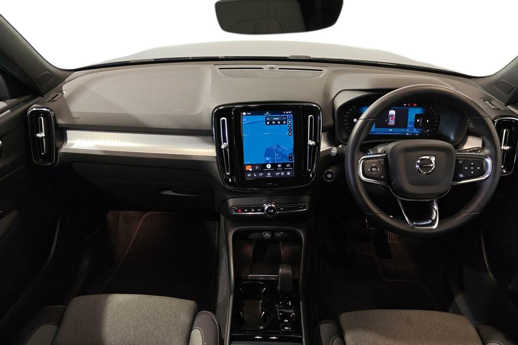 Volvo XC40 2.0 B3p Plus Dark Grey #6