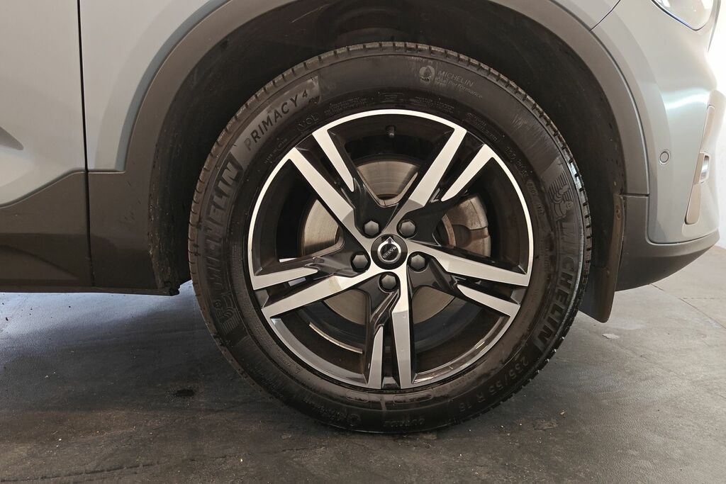 Volvo XC40 2.0 B3p Plus Dark Grey #5