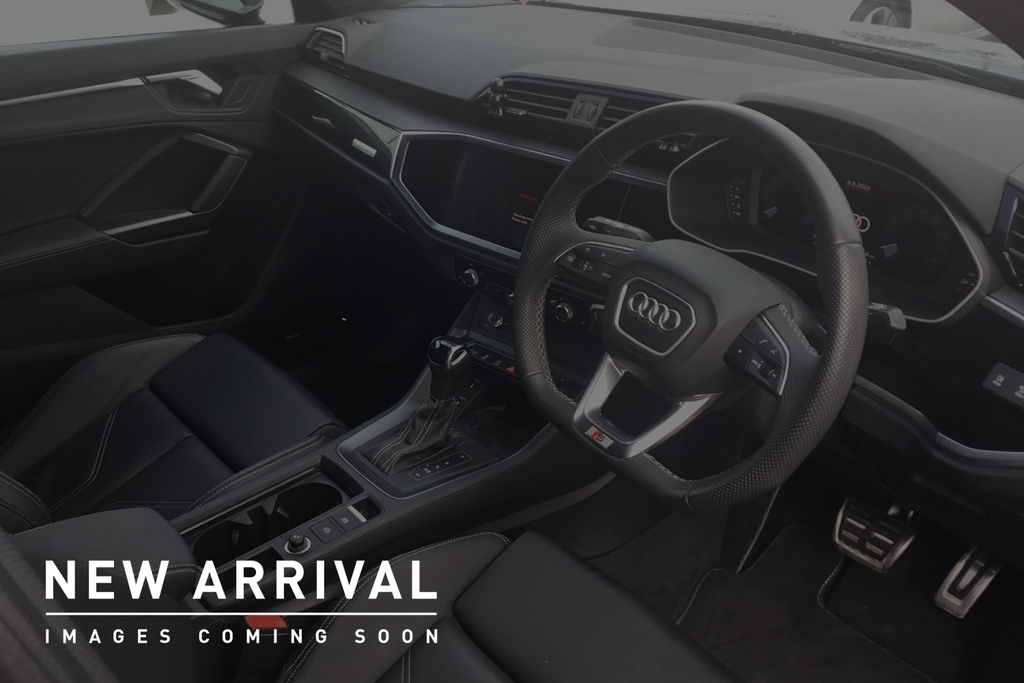 Audi Q3 1.5 Tfsi Cod 35 Black Edition Suv S Tro White #2