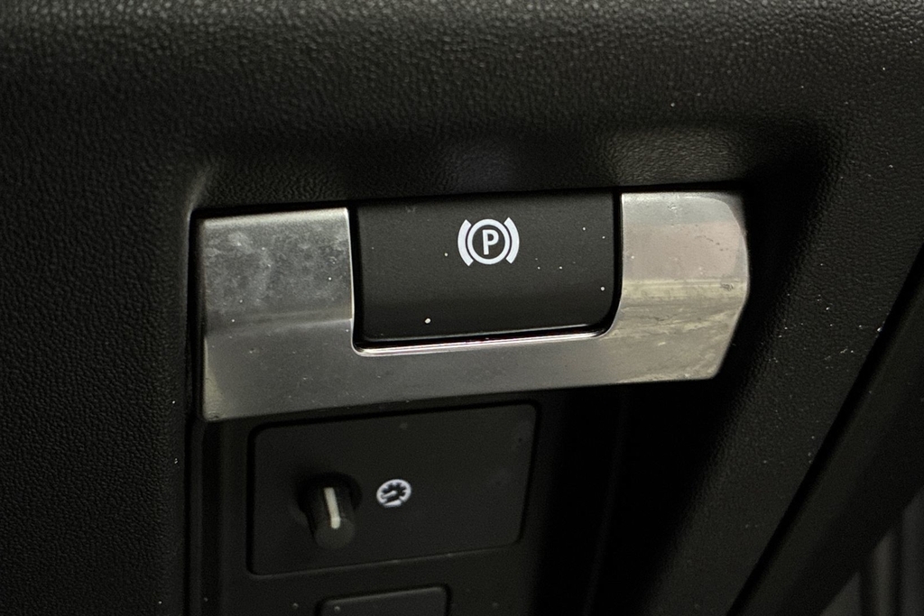 Land Rover Defender 130 X-dynamic Se Grey #33