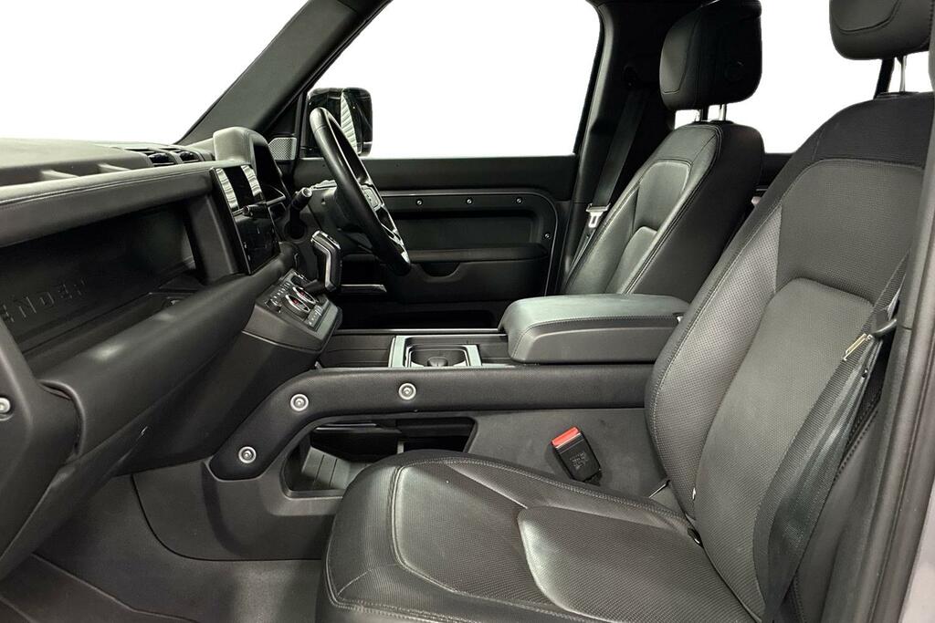 Land Rover Defender 130 D300 Outbound Grey #3