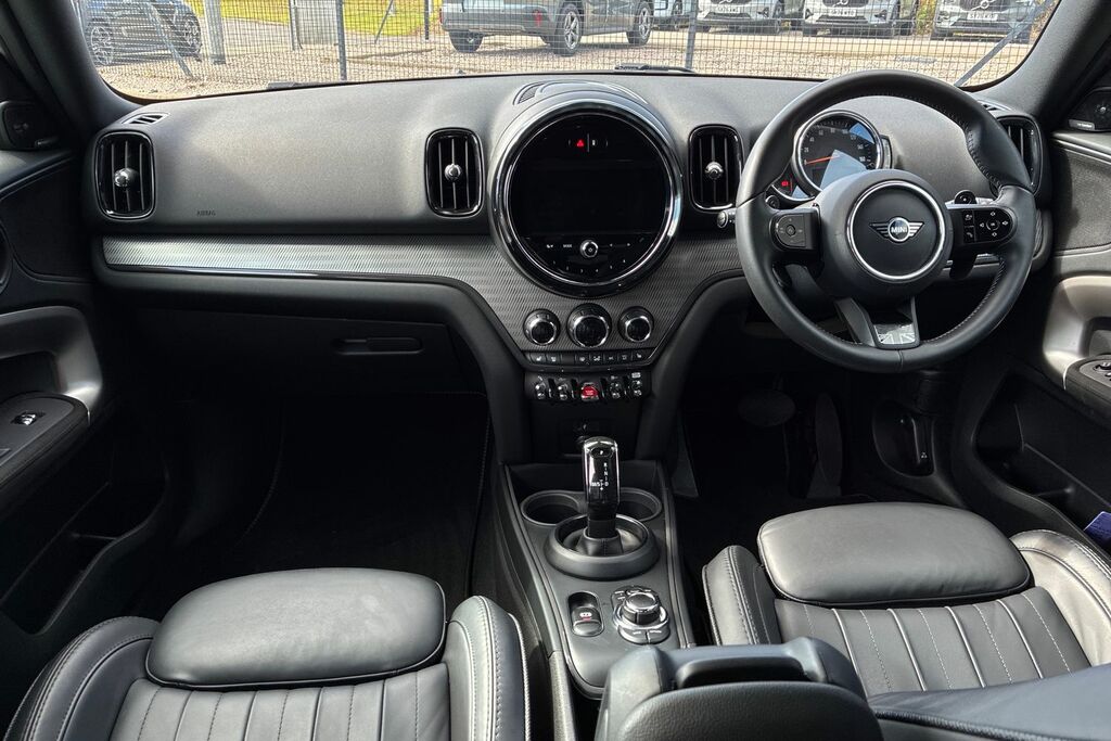 Mini Countryman 1.5 Cooper Exclusive 2022 Black #4
