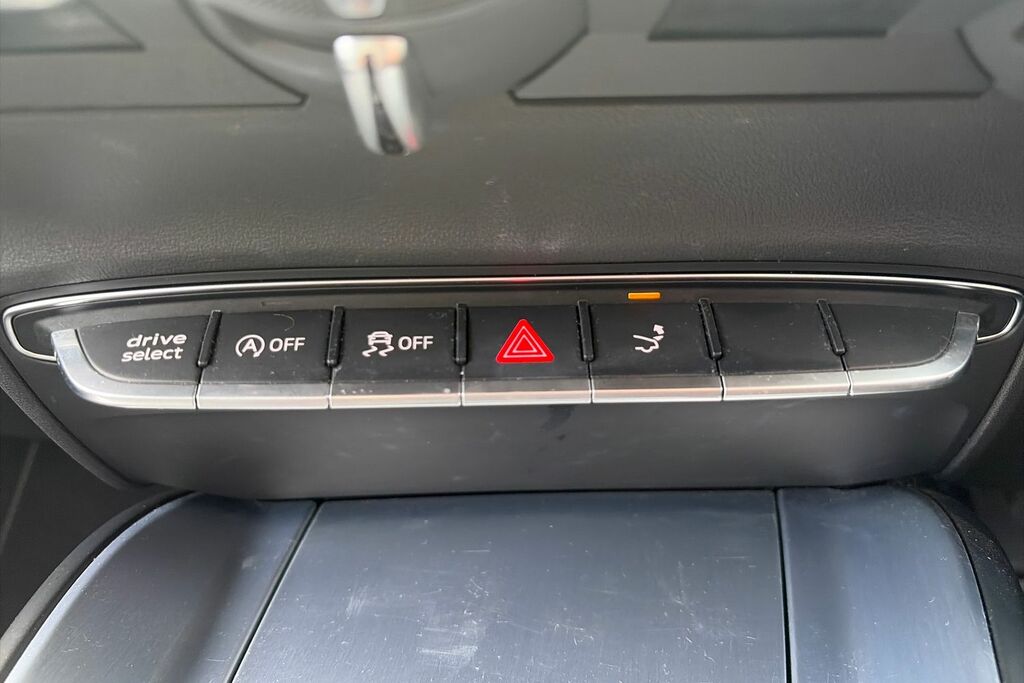 Audi TT 2.0T Fsi Quattro S Line S Tronic Black #27