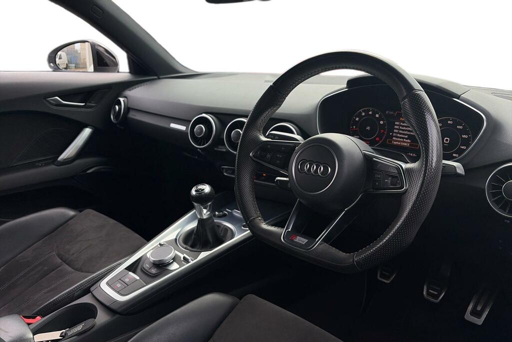 Audi TT 1.8T Fsi Black Edition White #6