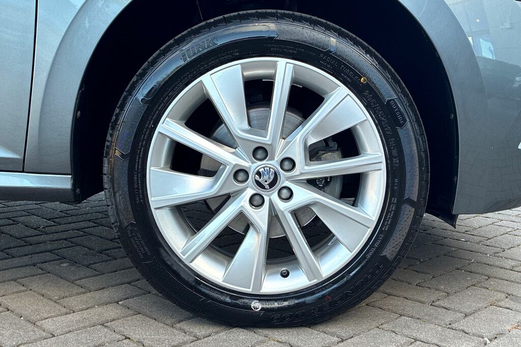 Skoda Kamiq 1.0 Tsi 110 Se Drive Dsg Grey #5