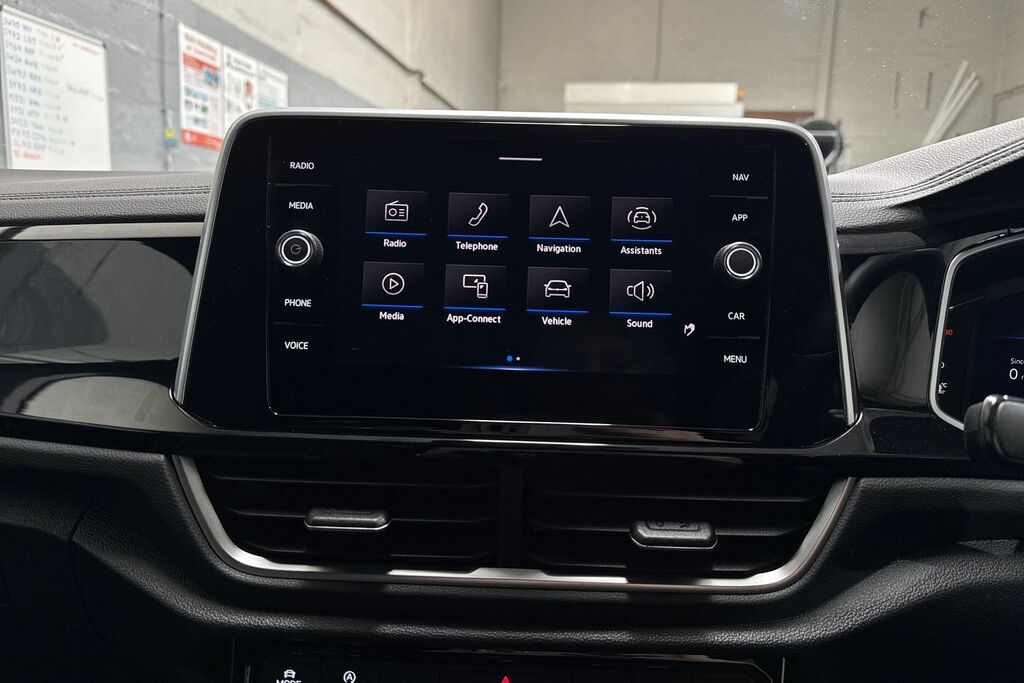 Volkswagen T-Roc 1.0 Tsi 110 Active White #12