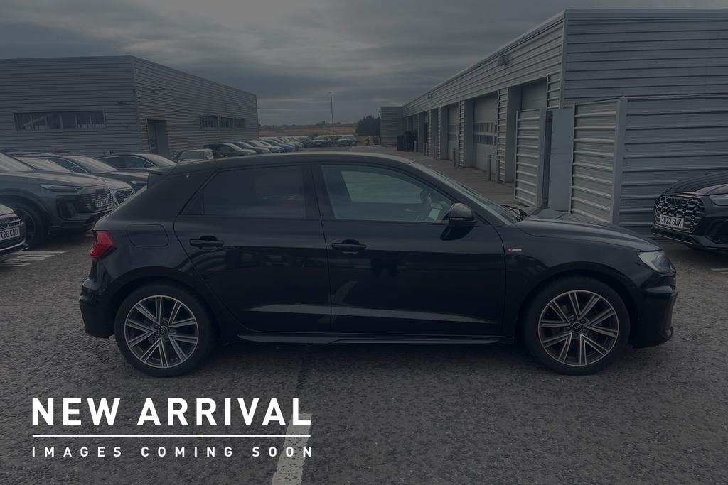 Audi A1 1.0 Tfsi 30 S Line Sportback S Tronic E Black #4