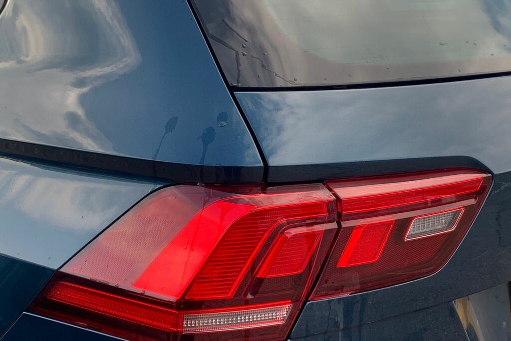 Volkswagen Tiguan Active Red #19
