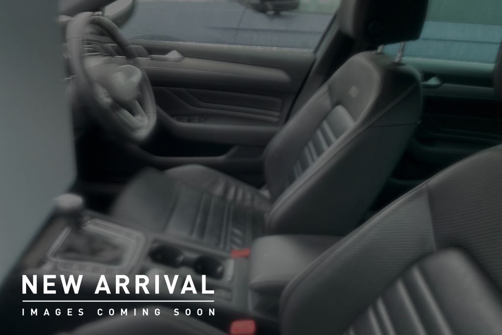 Volkswagen Passat 1.5 Tsi Evo R-line Dsg Grey #2