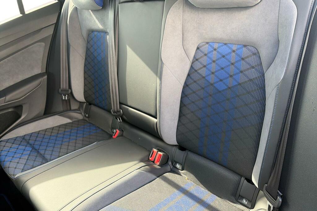 Volkswagen Golf 1.5 Tsi 150 R-line Blue #9
