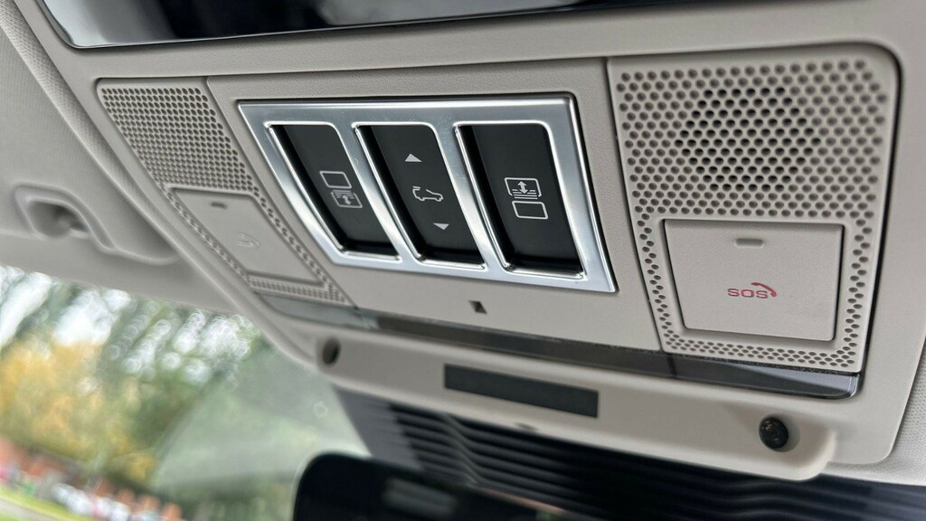 Land Rover Discovery 3.0 D350 Dynamic Hse Grey #23