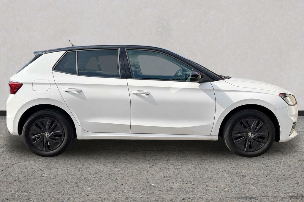 Skoda Fabia 1.0 Mpi 80 Colour Edition White #4