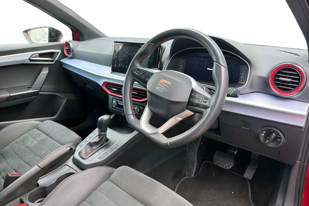 Seat Ibiza 1.0 Tsi 110 Fr Sport Dsg Red #6