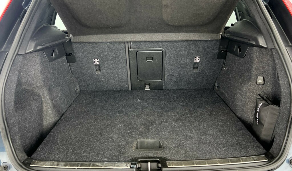 Volvo XC40 Inscription, T3 Black #5