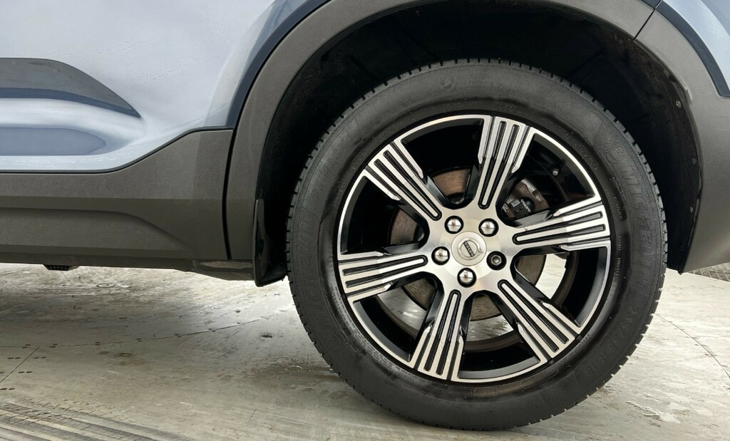 Volvo XC40 Inscription, T3 Black #4