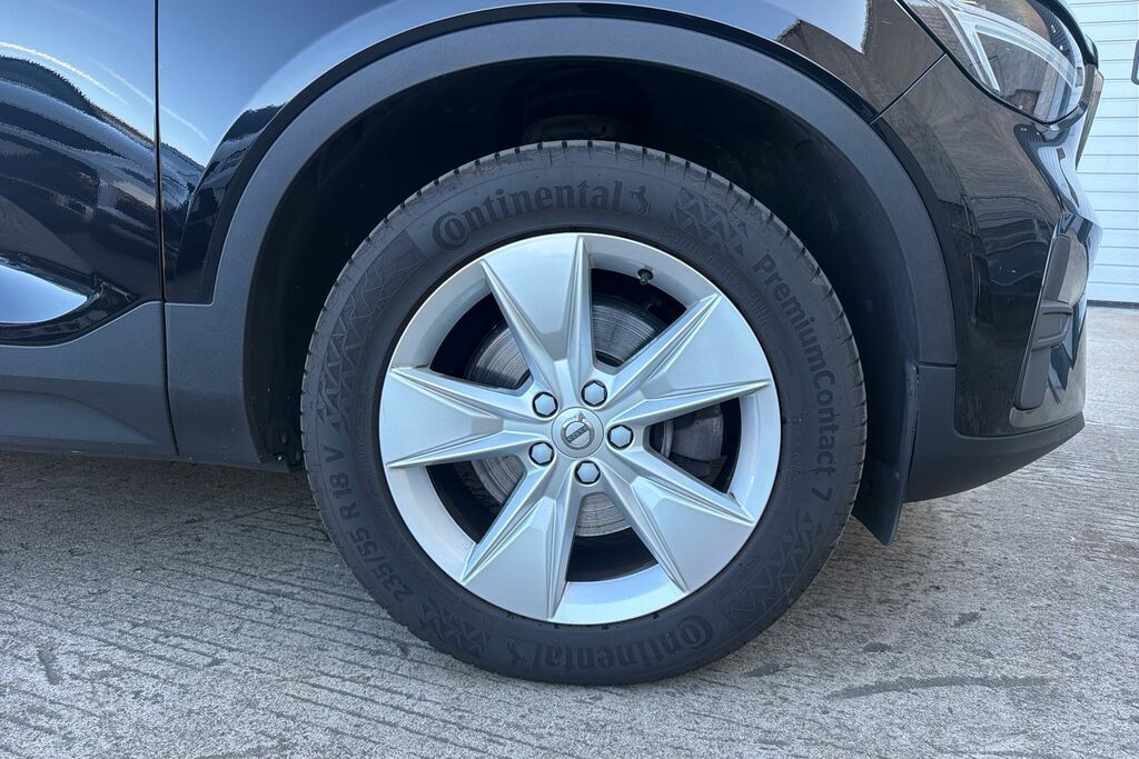 Volvo XC40 2.0 B3p Core Black #5