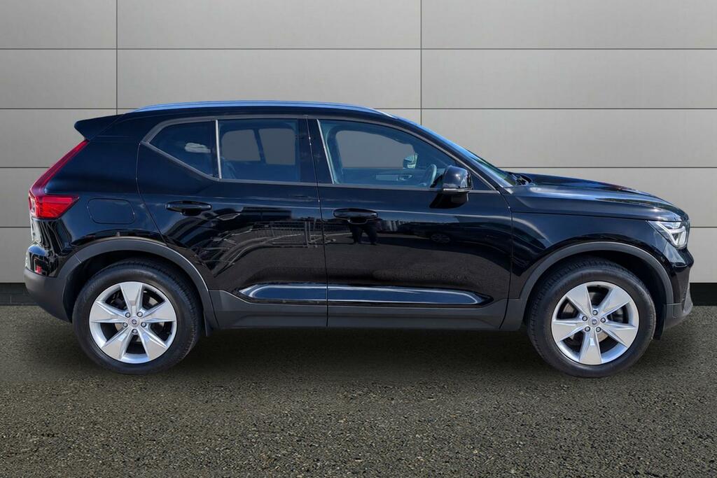 Volvo XC40 2.0 B3p Core Black #4