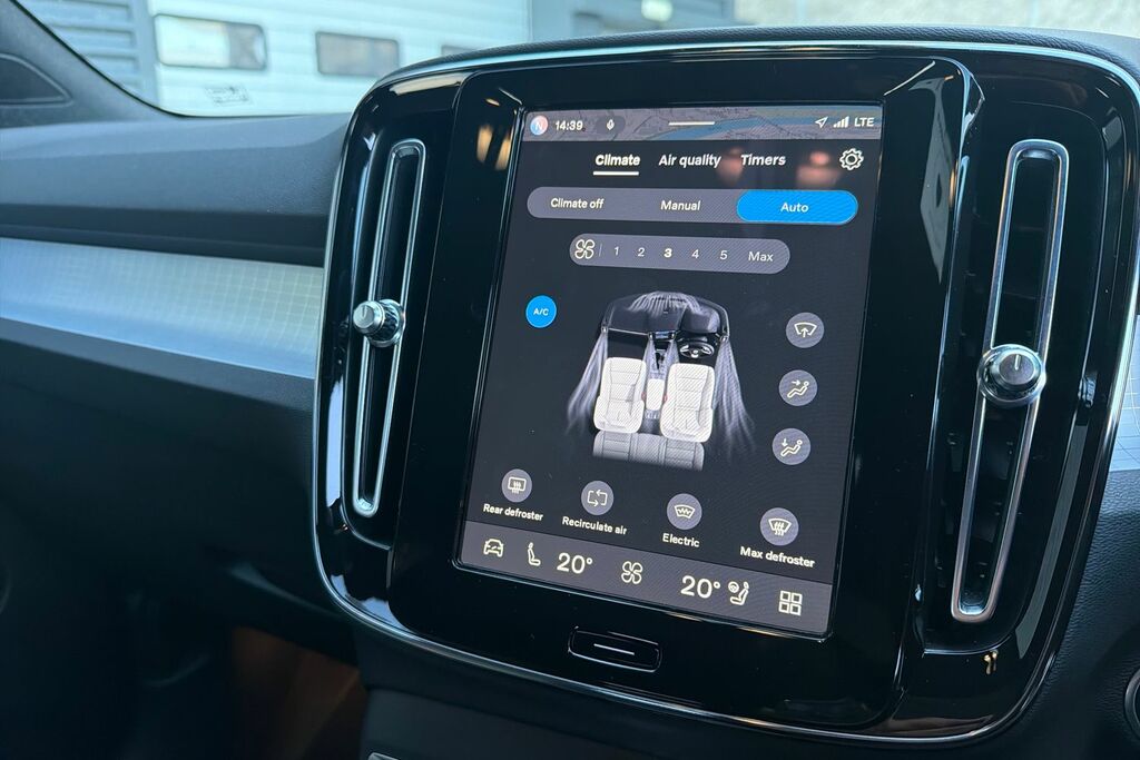 Volvo XC40 Recharge Pro, Single Motor Sunroof360 Camera Red #17