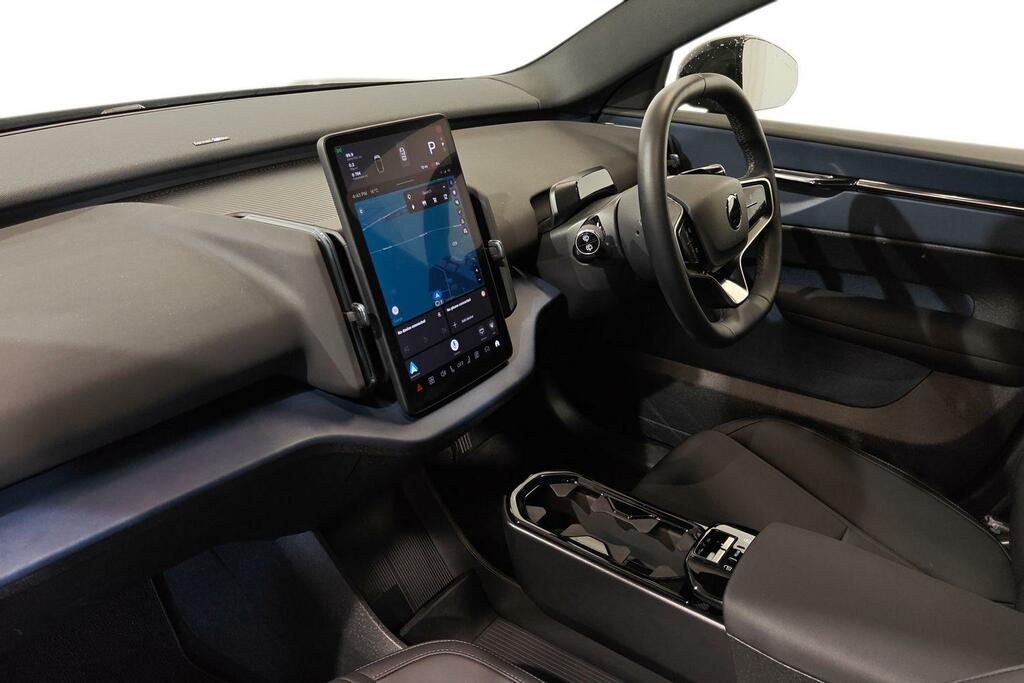 Volvo EX30 200Kw Sm Extended Range Plus 69Kwh Black #2