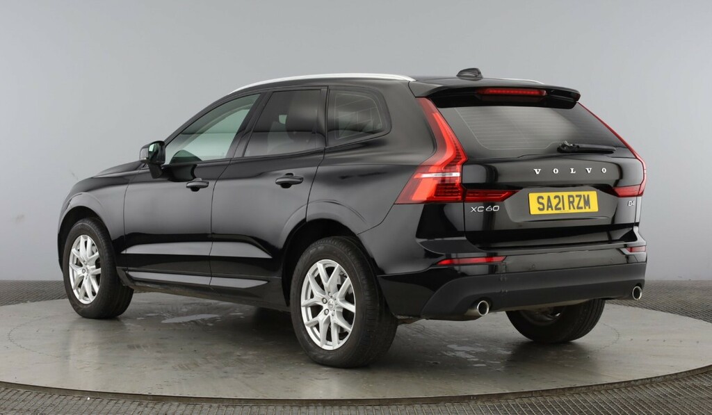 Volvo XC60 Momentum, B4 Mild Hybrid Black #3