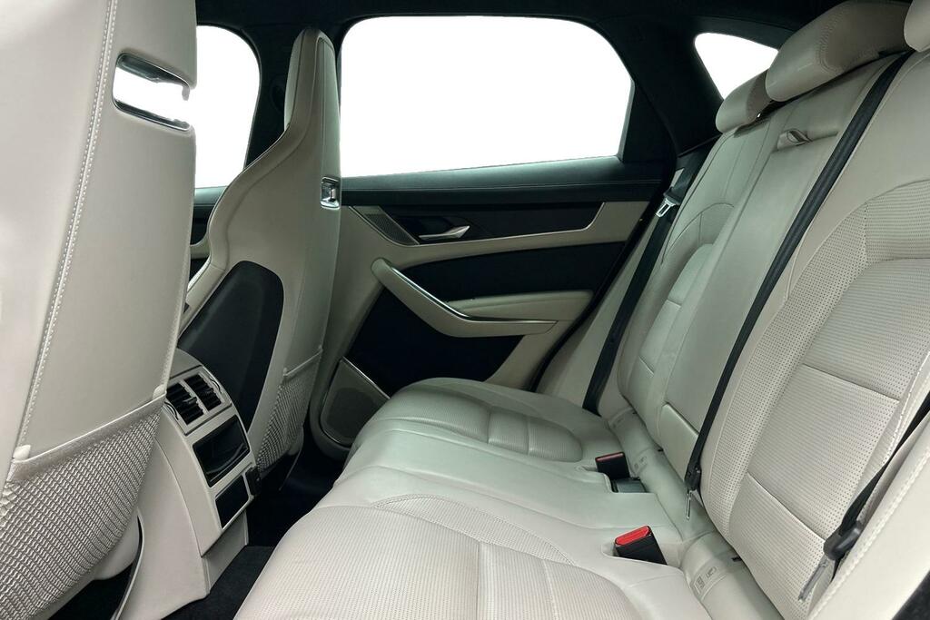 Jaguar F-Pace D200 R-dynamic Hse Grey #4
