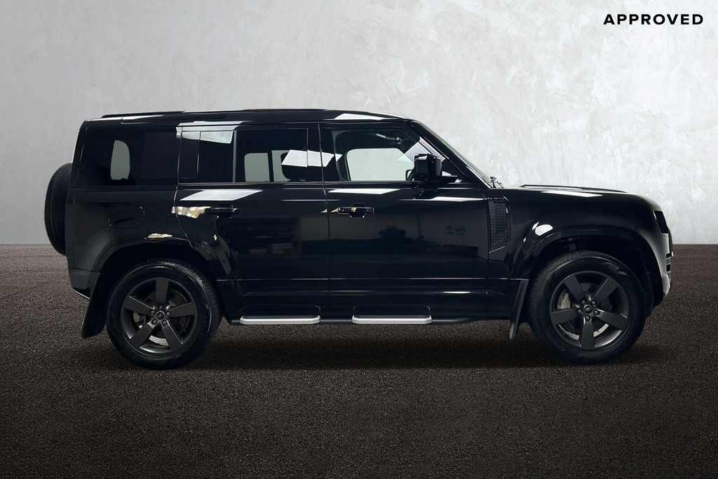 Land Rover Defender 110 D350 X-dynamic Hse Black #5