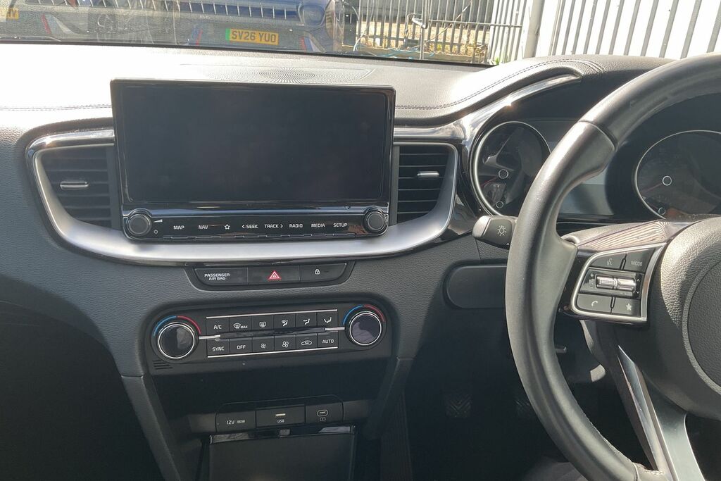 Kia Ceed 1.5 T-gdi 3 Sportswagon Euro 6 Silver #4