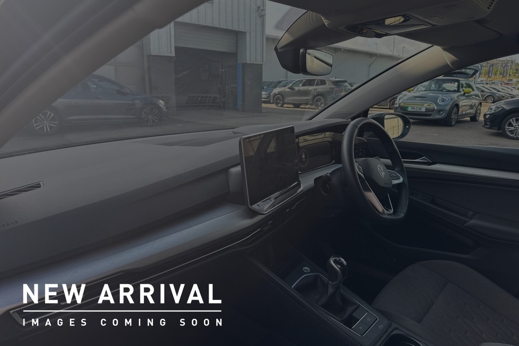 Volkswagen Golf 1.5 Tsi 150 Match Black #2