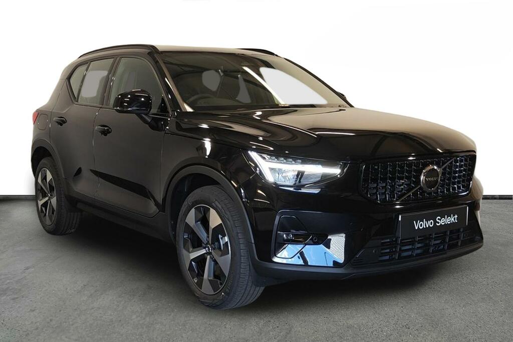 Volvo XC40 2.0 B3p Plus Dark Black