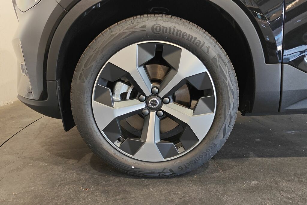 Volvo XC40 2.0 B3p Plus Dark Black #5