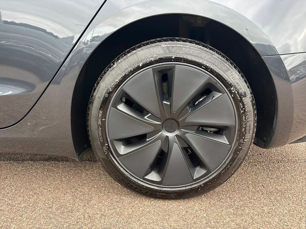 Tesla Model 3 Dual Motor Performance Saloon Black #9