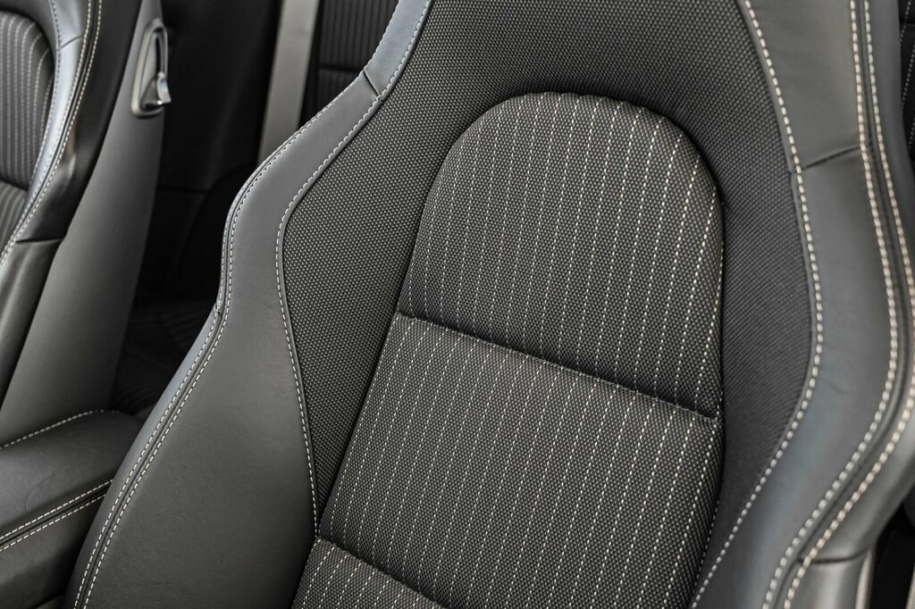 Porsche 911 Coupe Black #23