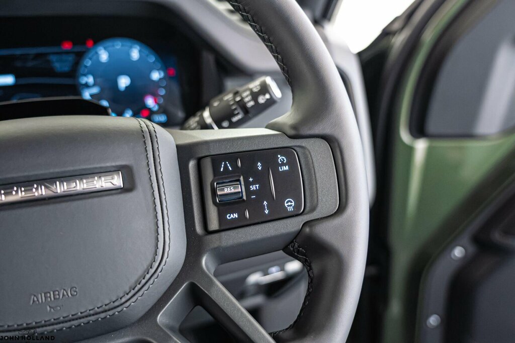 Land Rover Defender X-dynamic Se Grey #38