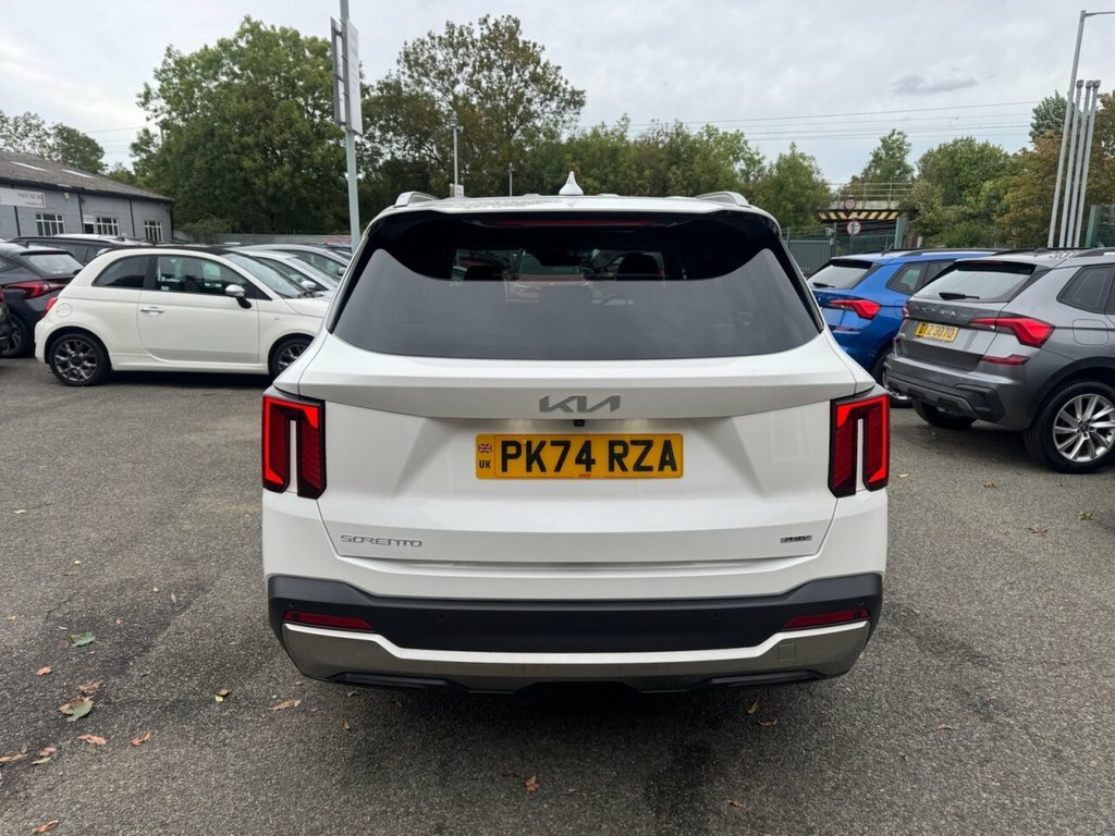 Kia Sorento 1.6L 3 White #5