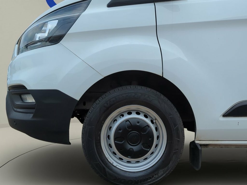 Ford Transit Custom Mpv YT19CNR White #5