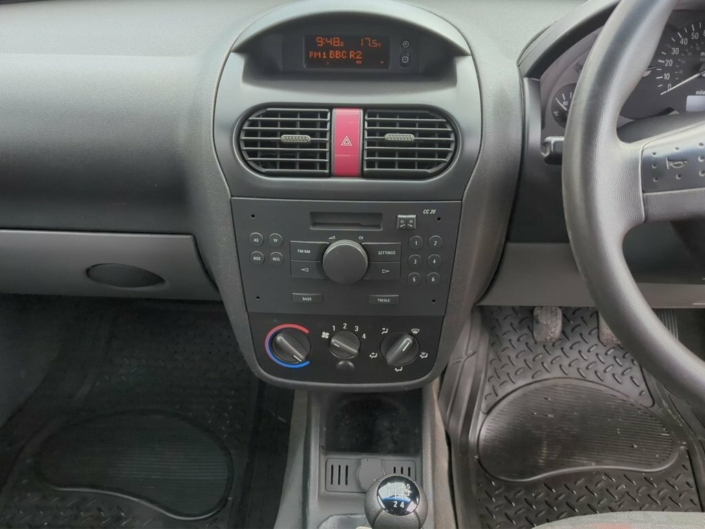 Vauxhall Combo 1.3 Cdti 1700 16V White #11
