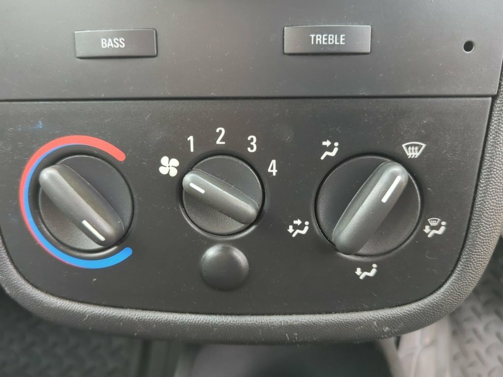 Vauxhall Combo 1.3 Cdti 1700 16V White #12