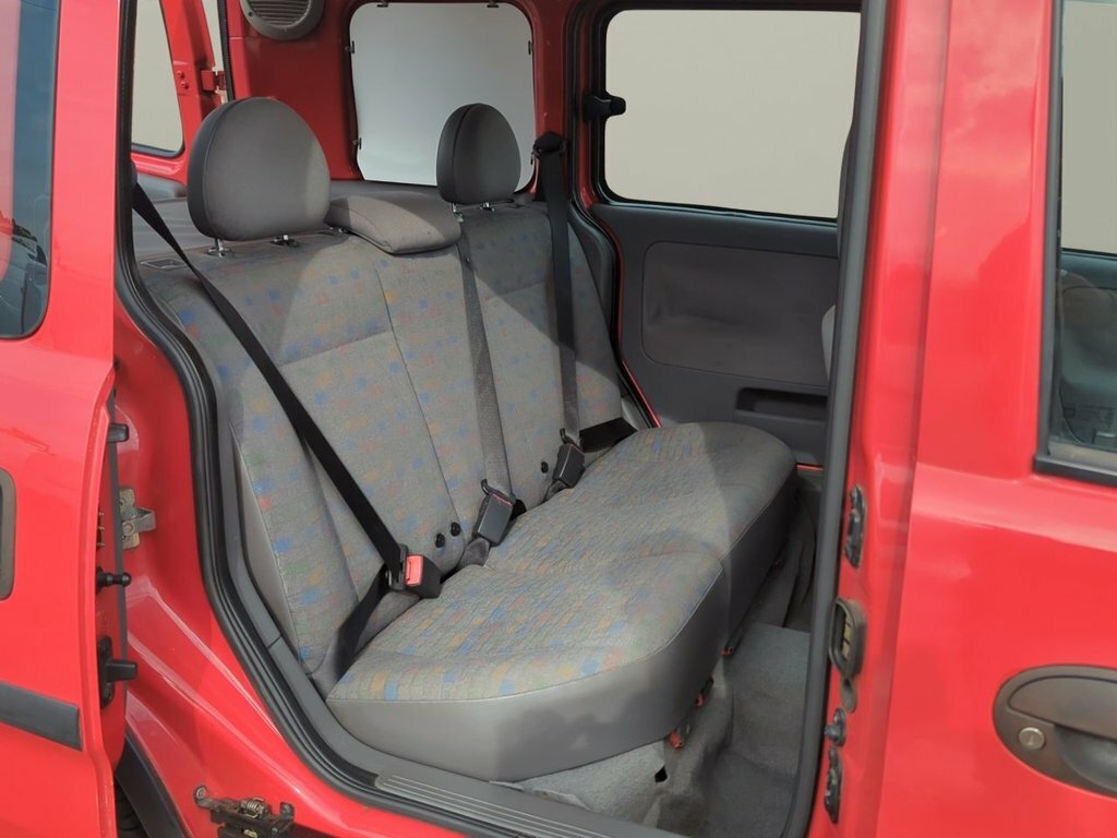 Vauxhall Combo Mpv Red #3