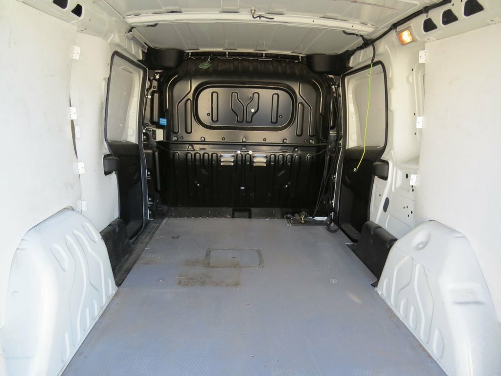 Fiat Doblo 1.6L Maxi Sx 6Dr White #2