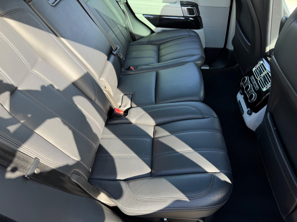 Land Rover Range Rover 4.4 Sdv8 Black #16