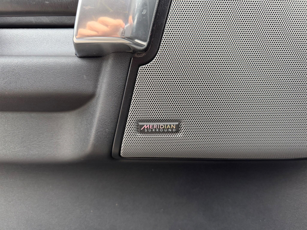 Land Rover Discovery 3.0 Sdv6 Hse 255 Bhp Black #69