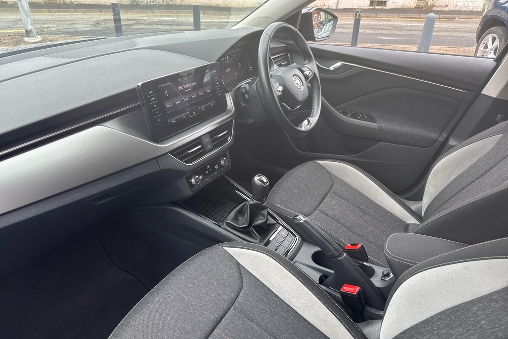 Skoda Scala 1.5 Tsi Se L VU73MME Black #2