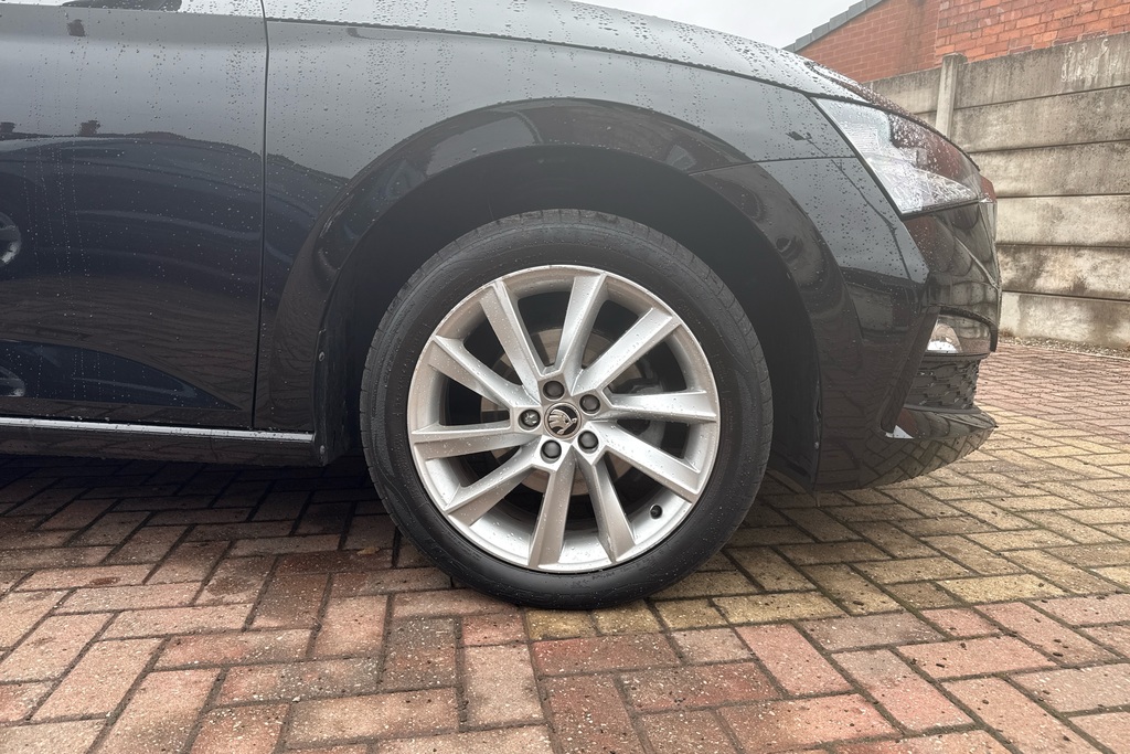 Skoda Scala 1.5 Tsi Se L VU73MME Black #5