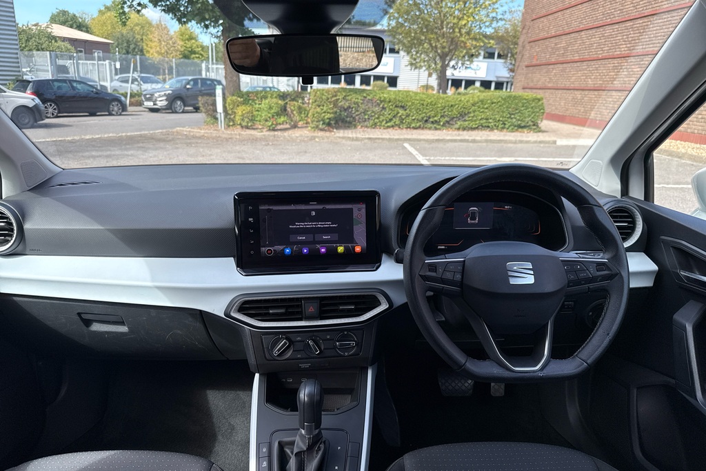 Seat Arona 1.0 Tsi 110 Se Technology Dsg OY24EGE White #3