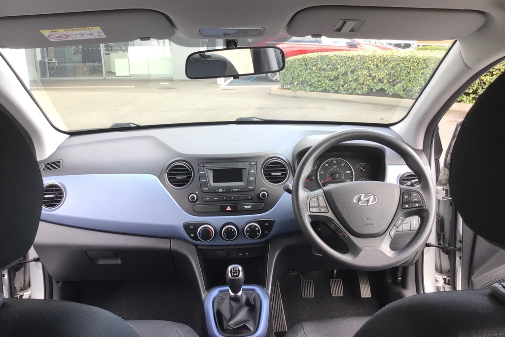 Hyundai I10 1.0 Se BF67FKG Silver #3