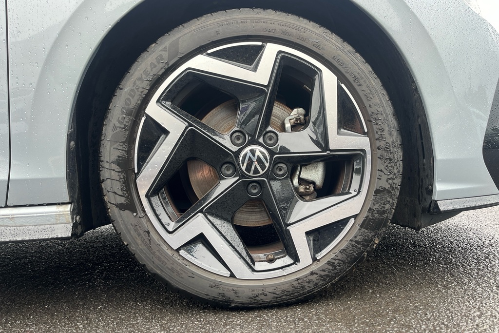 Volkswagen Golf 1.5 Tsi 150 R-line GJ75FFX Silver #5