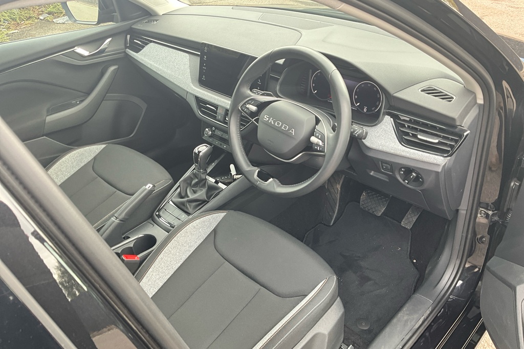 Skoda Scala 1.0 Tsi 116 Se Edition Dsg Black #2